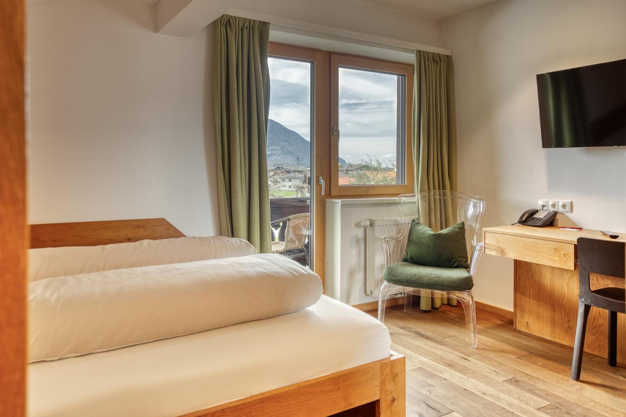 Hotel Wirtshaus Sattlerwirt Ebbs Habitación foto