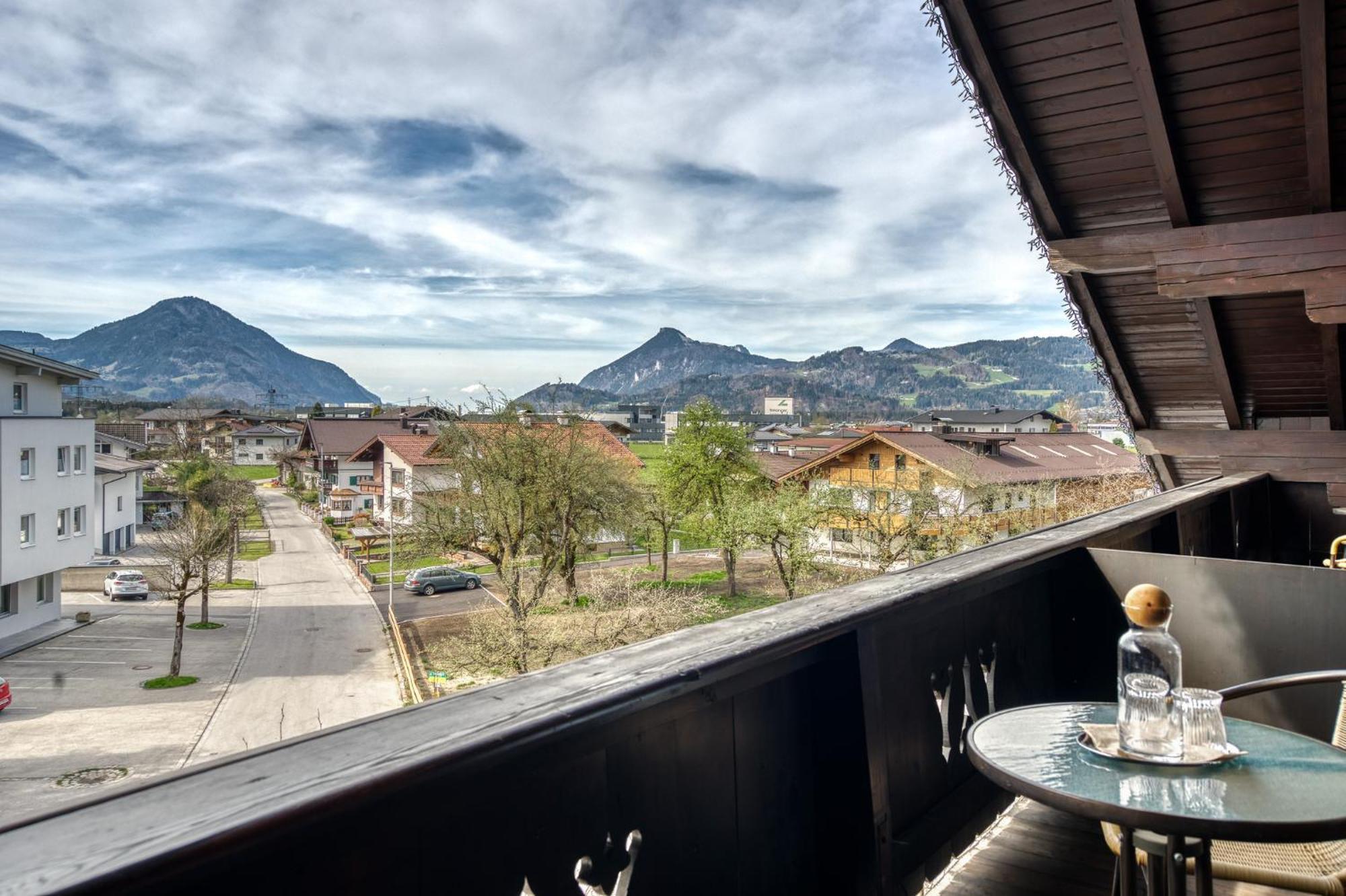 Hotel Wirtshaus Sattlerwirt Ebbs Habitación foto